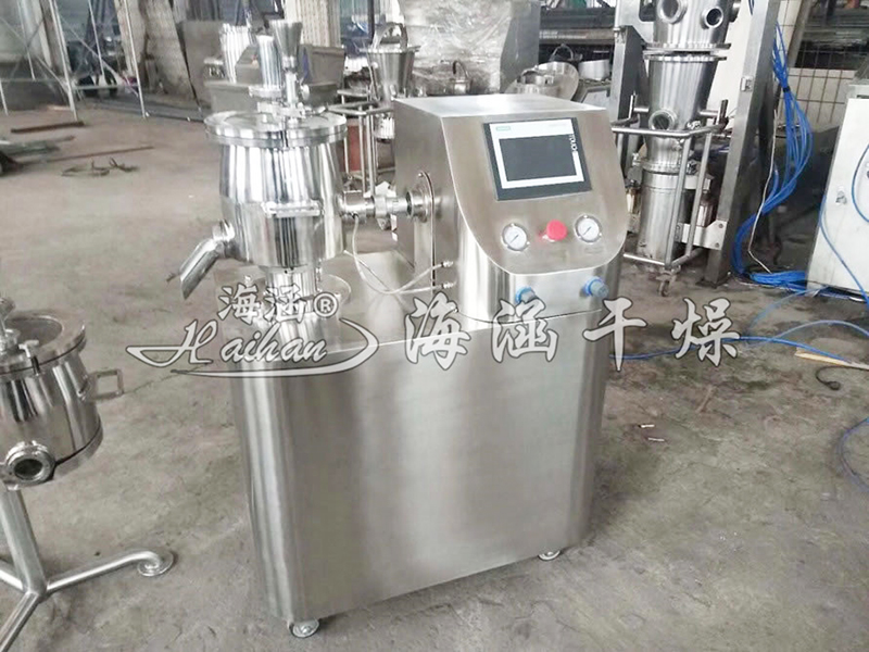 High efficiency wet mixing granulator
