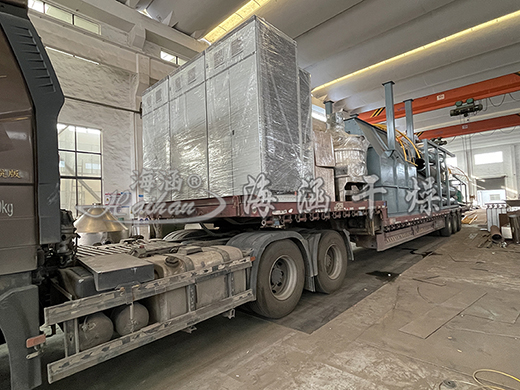 Ultra-micro pulveriser and bucket lifter were loaded and successfully sent to customer units!
