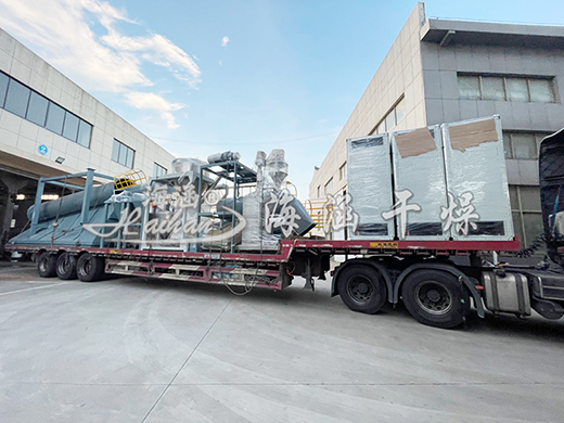 The packaging machine was successfully loaded and shipped to the customer unit!