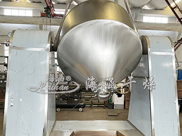 Double cone rotary vacuum dryer - a customer in Hebei customised equipment has been successfully shipped!